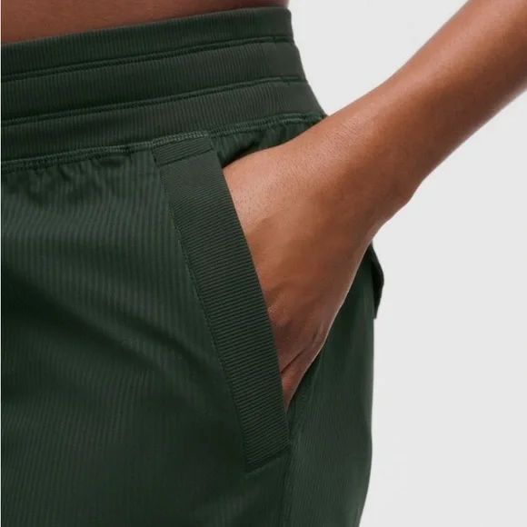 Lululemon dance studio cargo
